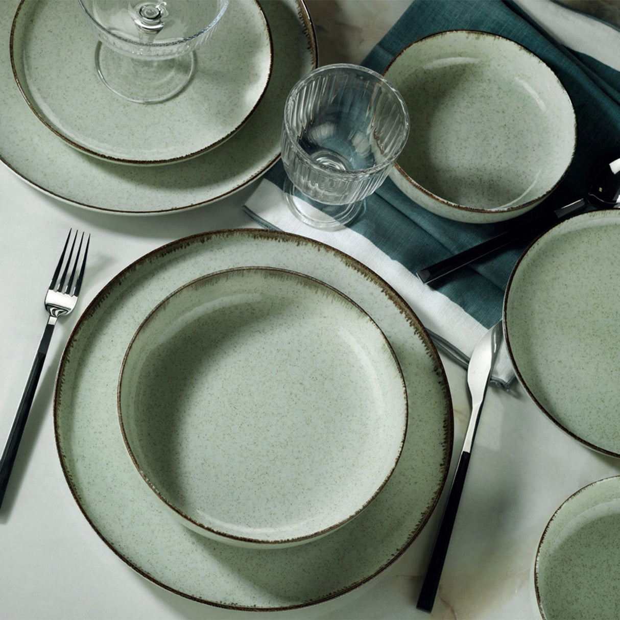 MOD18Y2730P03 Vert 100% PORCELAINE