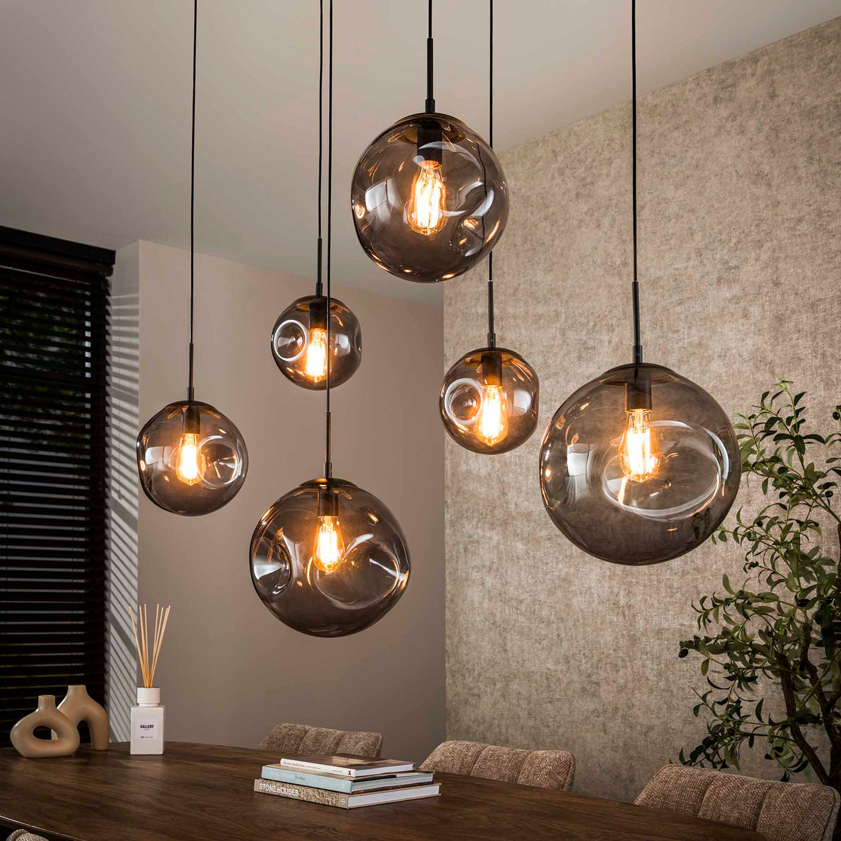 Suspension Industrielle Nova Noire 6-lumières Barre 135 cm 