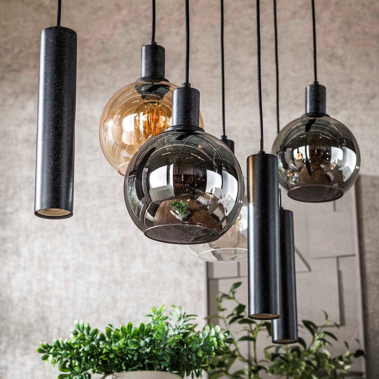Suspension Orion 7 lumières – Métal Noir – 110 cm 