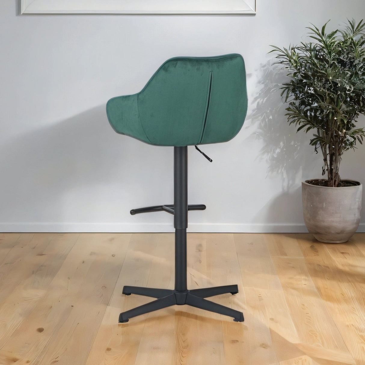 Tabouret de bar à venin Velvet vert - siège de bar rotatif réglable avec accoudoir