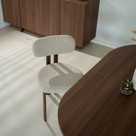 Chaise de salle à manger Japandi Miyo Bouclé Couleur Sable - Cadre en aspect Noyer 