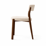 Eetkamerstoelen - Eetkamerstoel bouclé zandkleur Aiko - walnootlook frame - Japandi - Dimehouse
