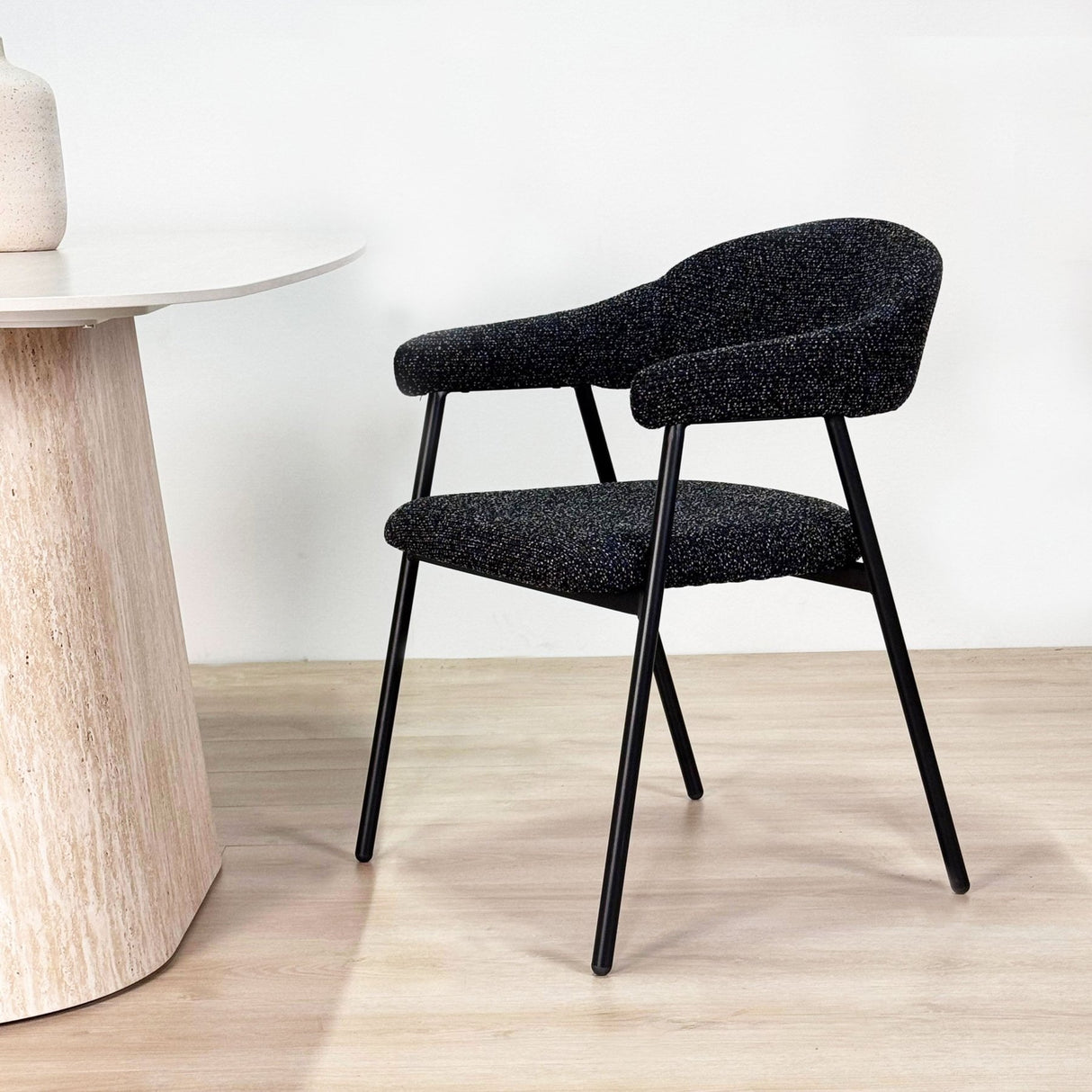 Chaise de salle à manger Bouclés Beige Lisa - Cadre Noir 