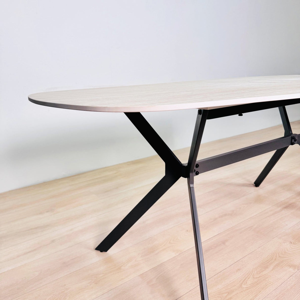 Table à manger Vesta Danois Ovale Céramique Aspect Travertin 180 cm 
