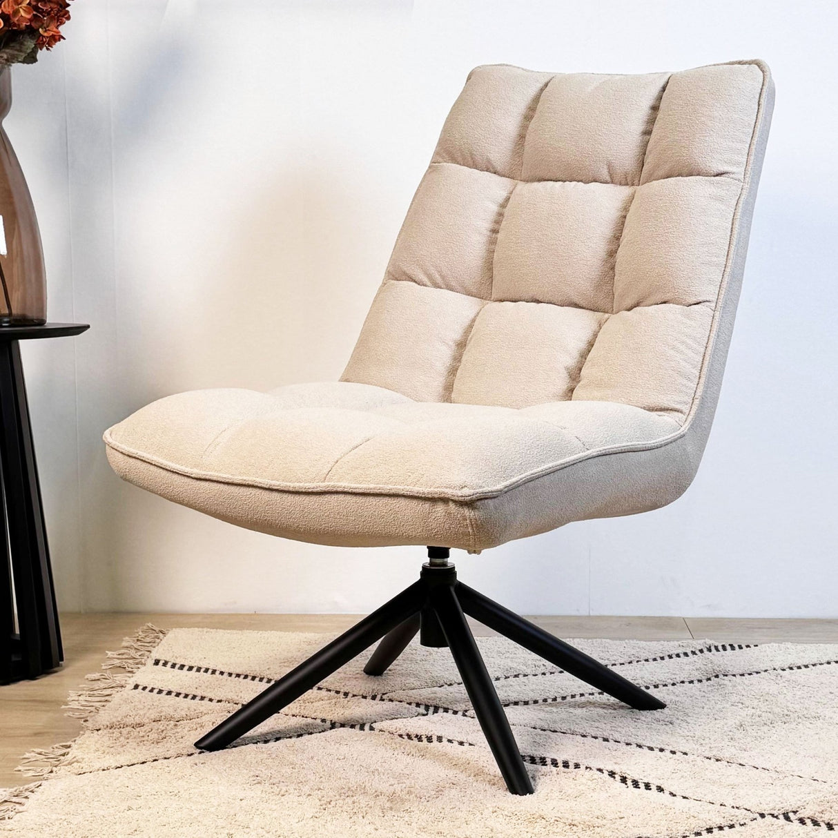 Fauteuil pivotant Yuki Beige Bouclé 360° 