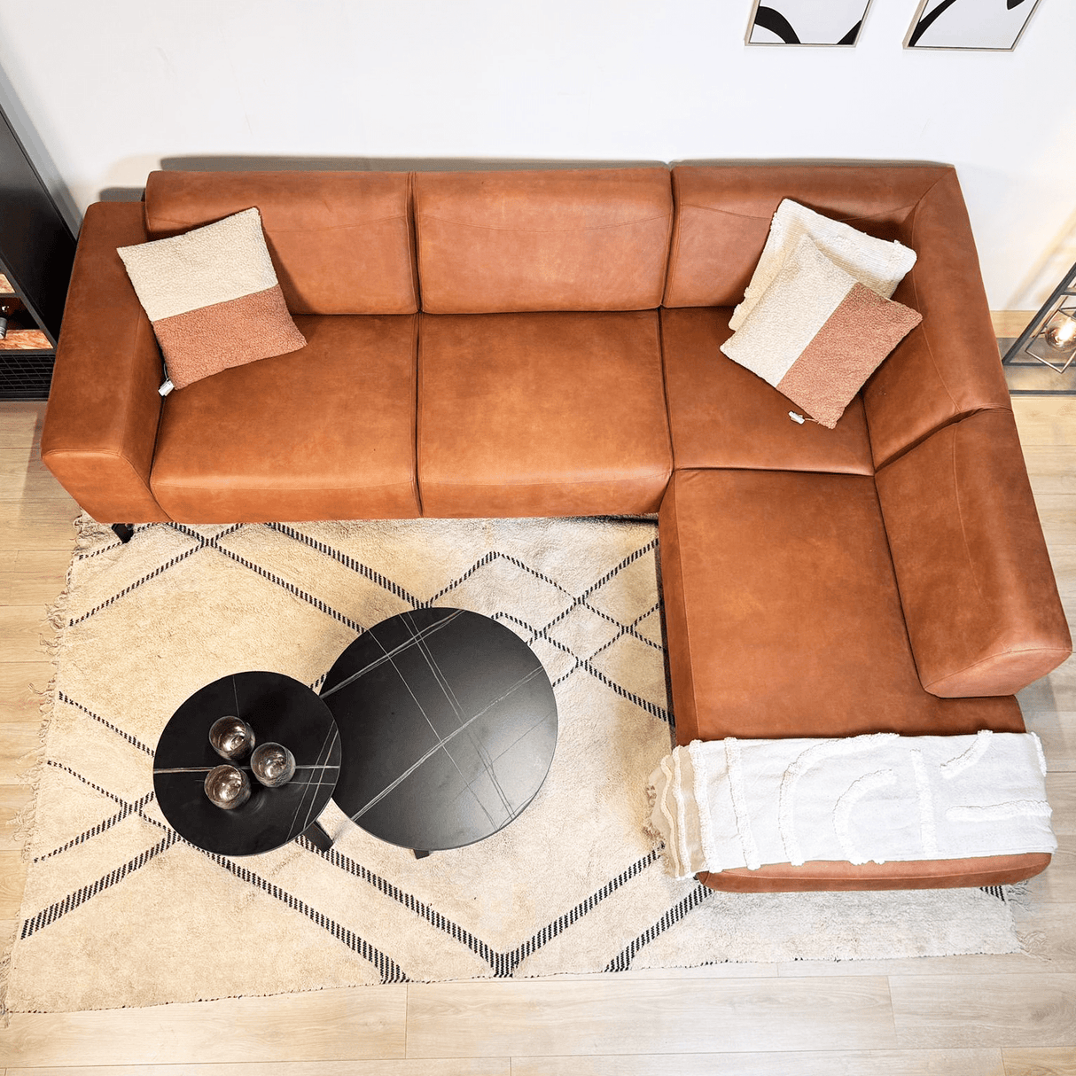 Canapé d'angle Barin cognac robuste en cuir écologique à droite 