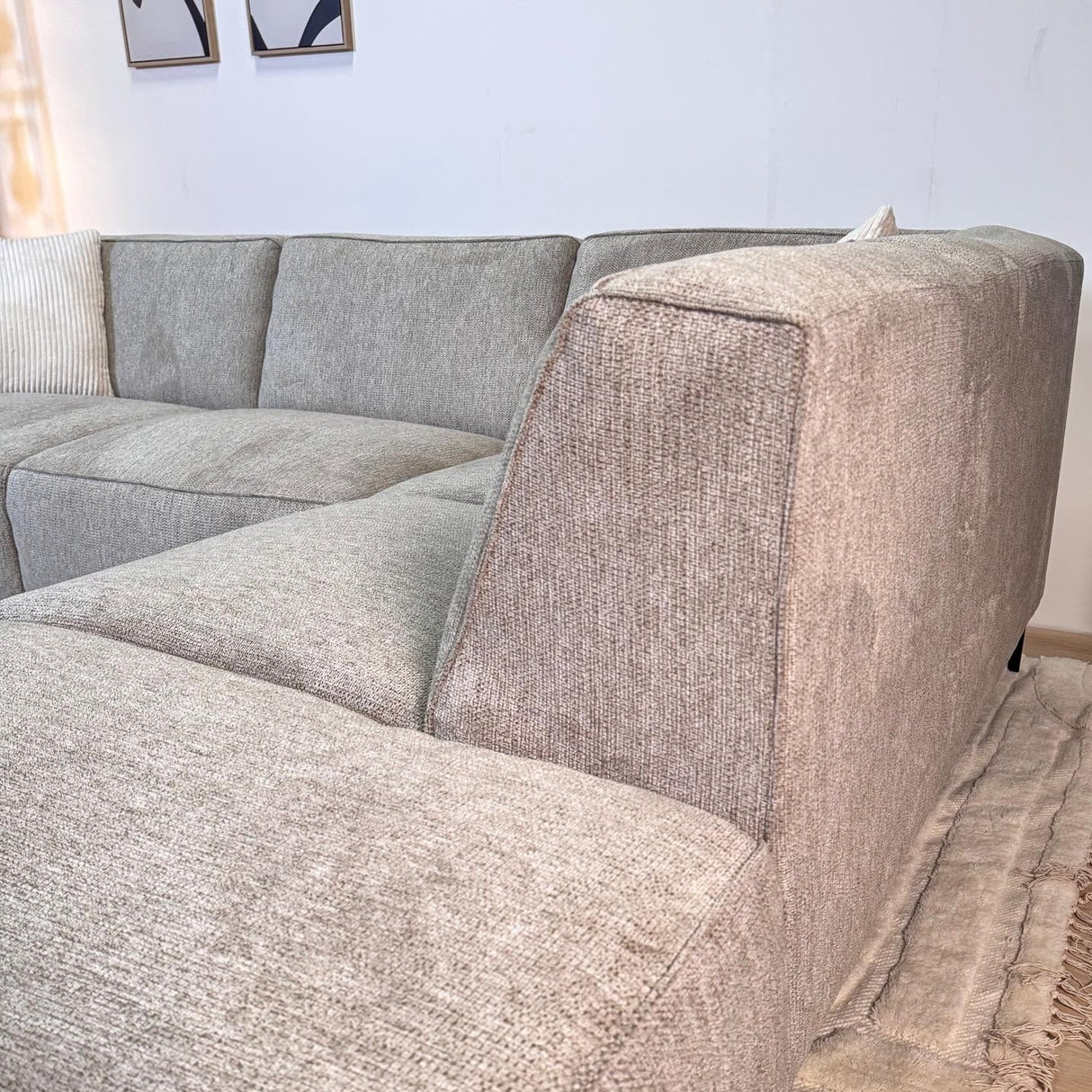 Canapé d'angle Ravi – Chenille Mêlée Gris – Droit 