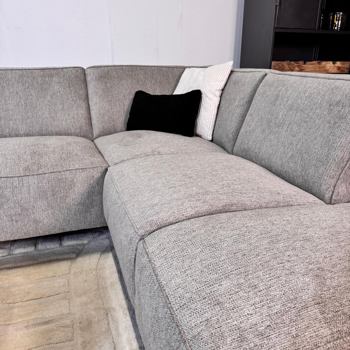 Canapé d'angle Ravi – Chenille Mêlée Gris – Droit 
