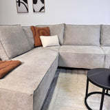 Canapé d'angle avec chaise longue beige en chenille Yara - gauche 