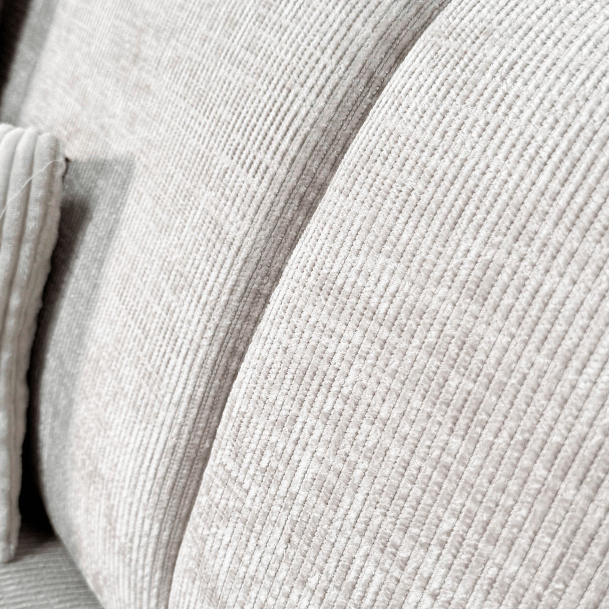 Canapé d'angle avec chaise longue en tissu chenille beige Manon - droit 