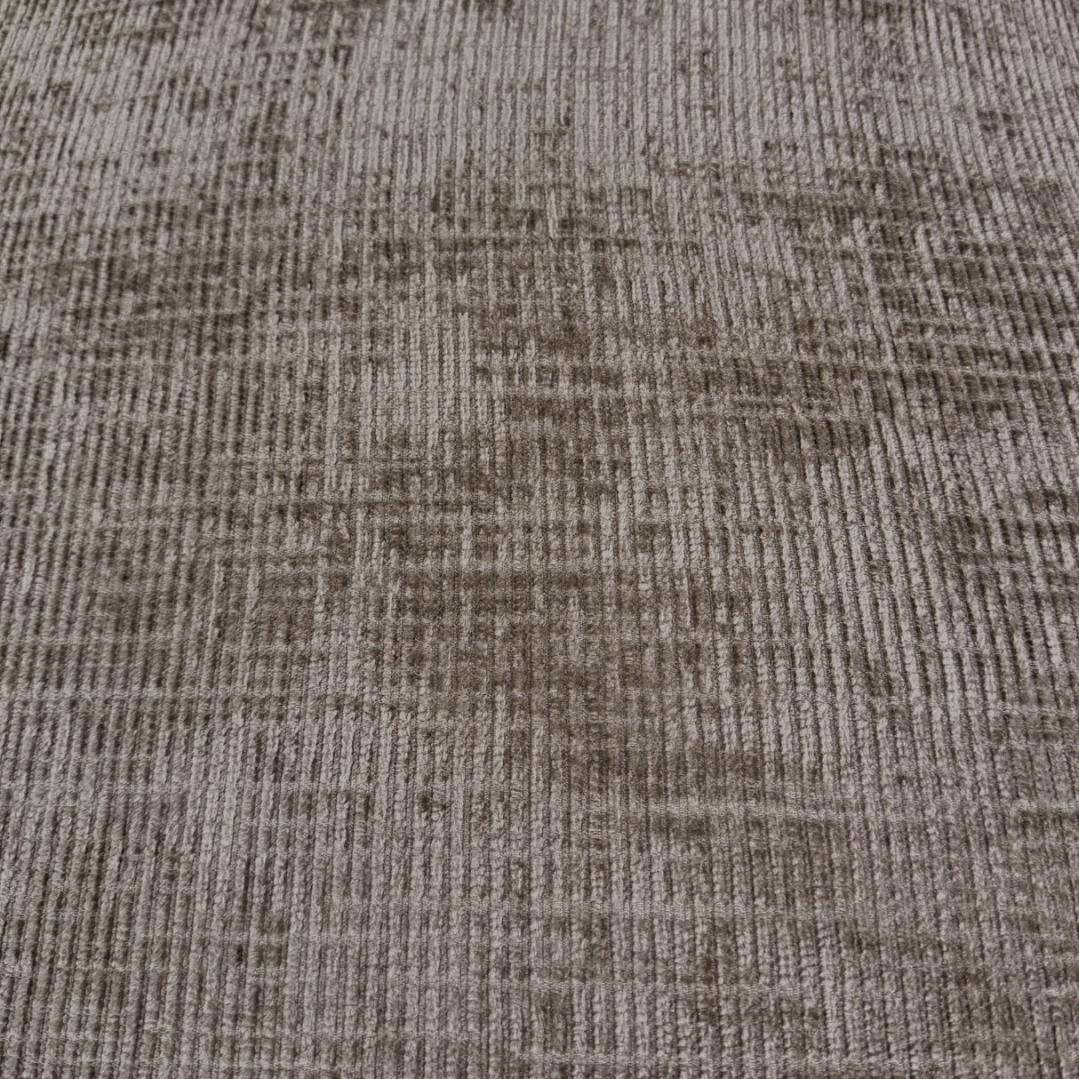Canapé d'angle avec chaise longue en tissu chenille taupe Manon - à droite 