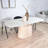 Table à manger en travertin aspect marbre en pierre frittée Lea 180x90 cm - Ovale danois