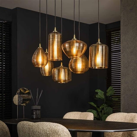 Lampe suspendue Faye DH Intérieur Verre couleur ambre Verre couleur ambre Photo d'ambiance Vue de face diagonale