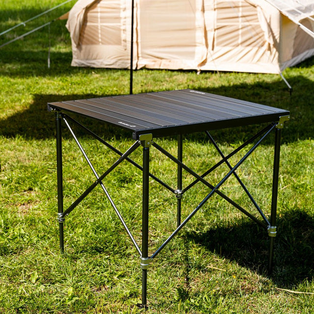 Campingtafel Opvouwbaar aluminium 72x65x51 cm Dimehouse Zwart LxBxH 81x18x18 Aluminium Sfeerfoto schuin vooraanzicht