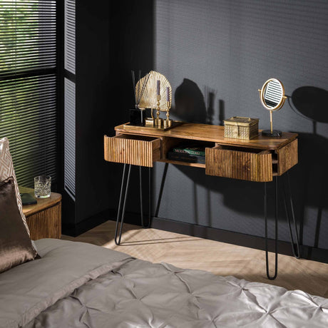 Coiffeuse Maria DH Interior Mango LxlxH 116x47x29 Bois de manguier Photo d'ambiance vue de face diagonale